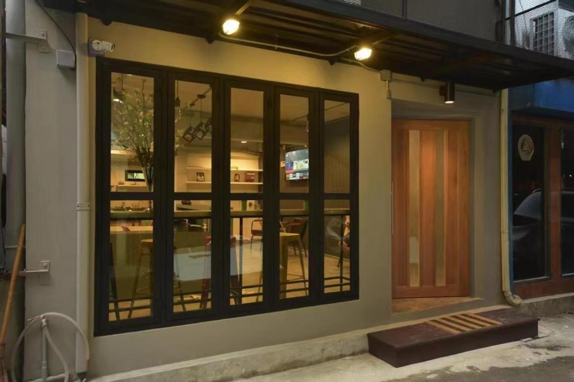 Bangkok Silom Chat Box Hostel Exterior foto